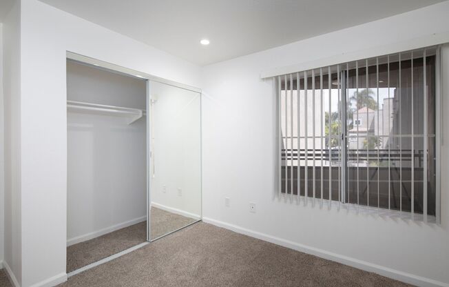 3 beds, 2 baths, 1,105 sqft, $3,495, Unit 239
