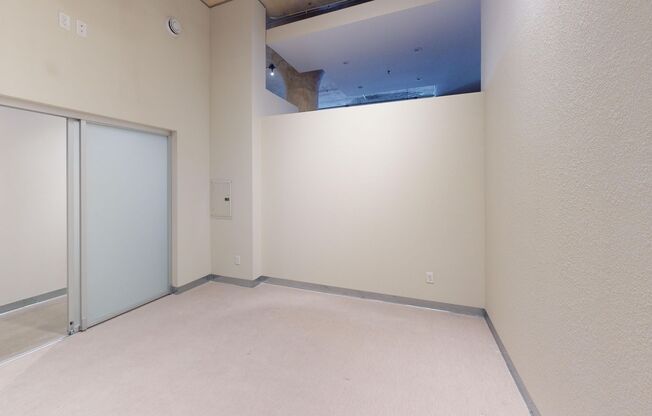 1 bed, 1 bath, 771 sqft, $1,970, Unit 607-310