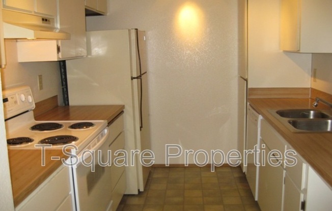 8226 126 AVE NE