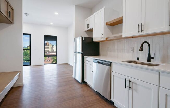 Studio, 1 bath, 445 sqft, $1,450, Unit 505