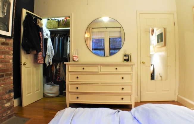 3 beds, 1 bath, $4,675, Unit 1