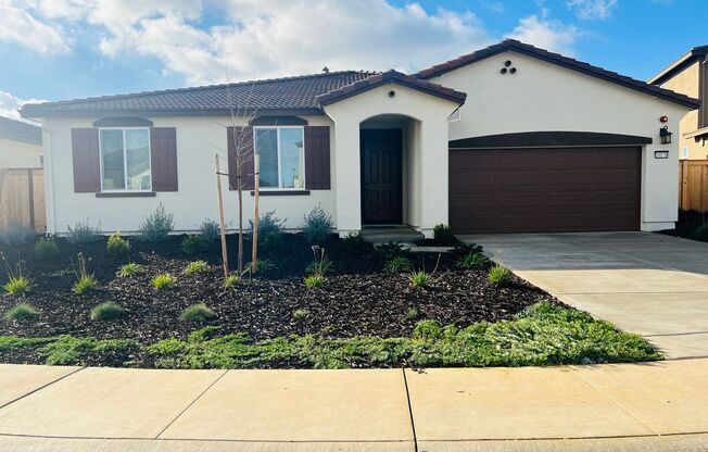 Beautiful 4 bed/2 bath Meritage Home in Elk Grove 95757