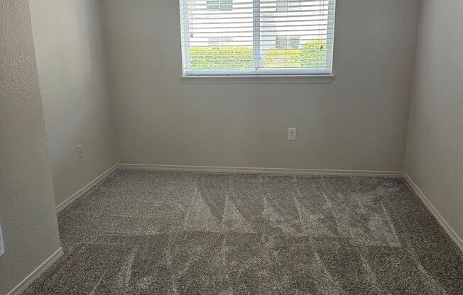 2 beds, 2 baths, 1,075 sqft, $1,575, Unit 331