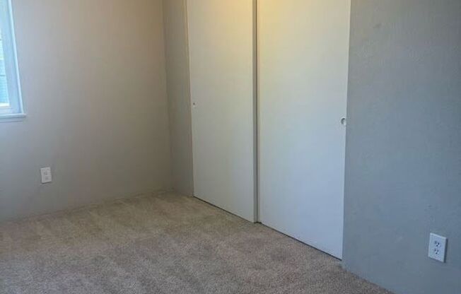 2 beds, 2 baths, 1,070 sqft, $1,675, Unit 12-202