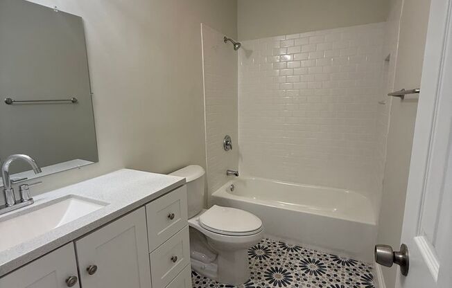 Wenonah Place 244-250