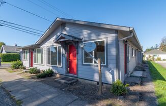 9107 NE Hoyt/606 NE 91st
