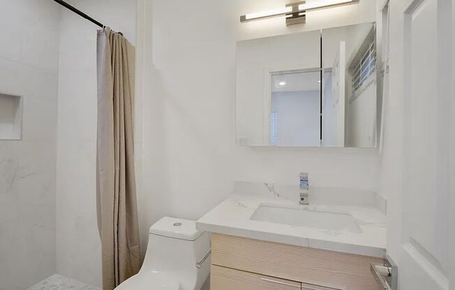 Norton Portfolio, LLC (1223 N. Beachwood Dr.)