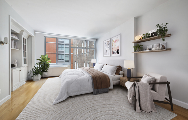 151 W 17 ST