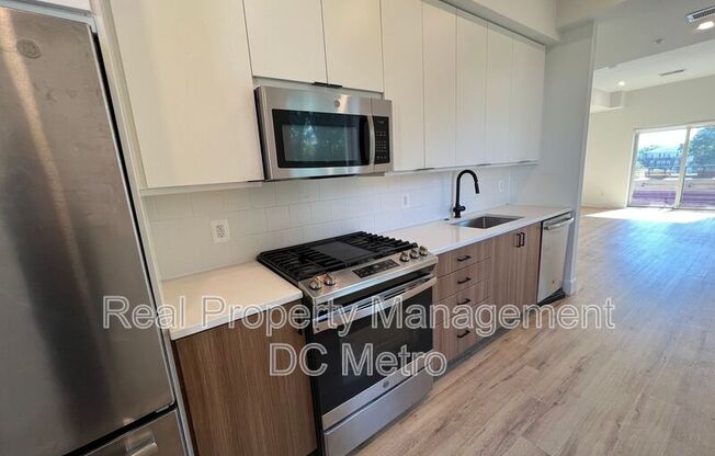 5230 GEORGIA AVE NW