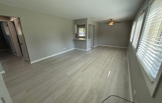 645 W PARK AVE