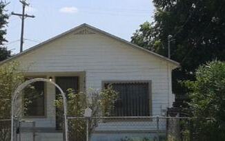 2814 EL PASO ST