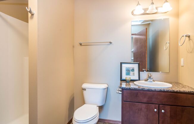 1 bed, 1 bath, 677 sqft, $1,250, Unit 302