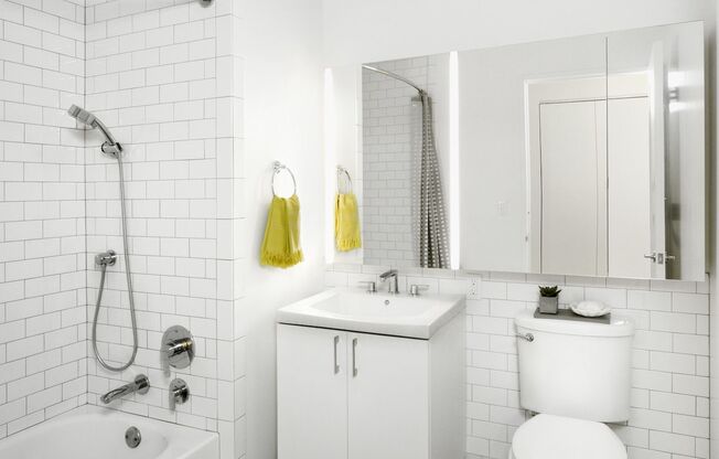Studio, 1 bath, 553 sqft, $3,996, Unit 812