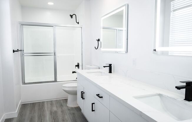 3 beds, 2 baths, 1,450 sqft, $3,898, Unit 201