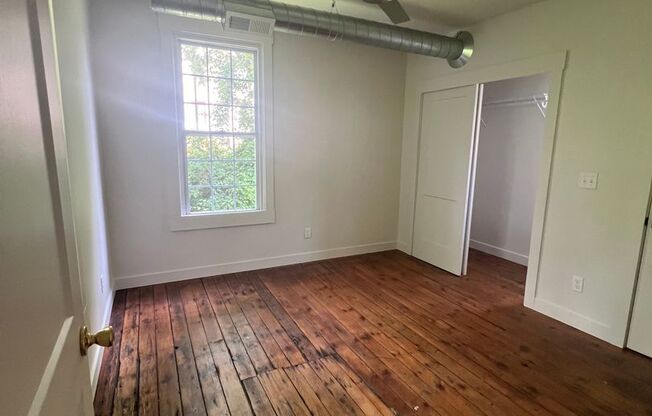 Walnut Hills Apartments - 2608 Stanton Avenue