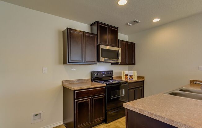Beautiful 1 Story Home!