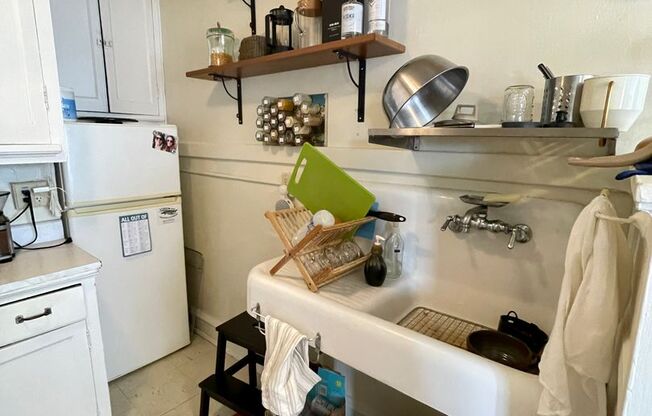 1 bed, 1 bath, $1,095, Unit 301
