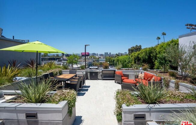 2336 WESTWOOD BLVD