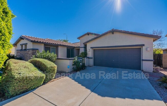 2741 E YELLOWSTONE PL