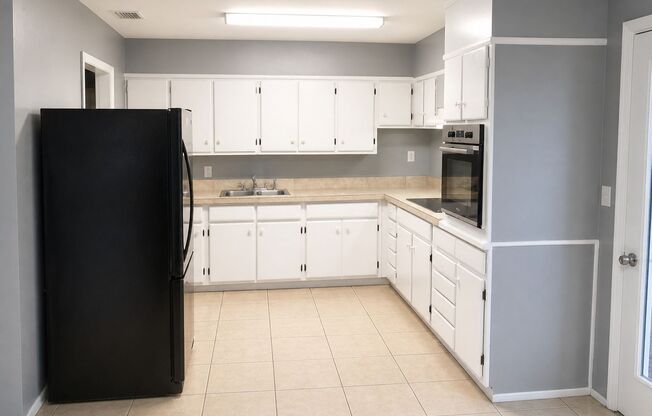 Opportunity in Lakewood Estates – Prime St. Pete Location with Huge Lot!