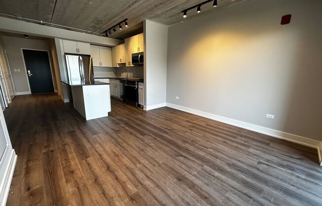 1 bed, 1 bath, 681 sqft, $2,600, Unit 952-709