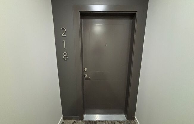 1 bed, 1.5 baths, 941 sqft, $1,595, Unit 218 - L941 LOFT