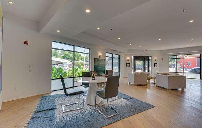 Clubhouse Dining Area at Vue Fitzhugh, Dallas, TX, 75204