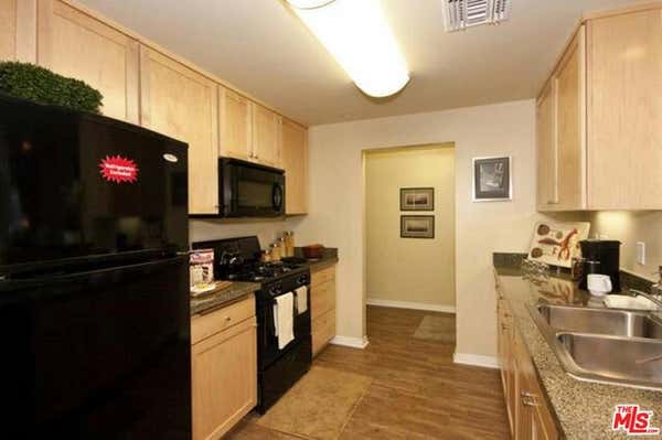 2 beds, 2 baths, 1,295 sqft, $2,517, Unit 322