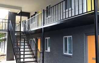 1211 North Leverett