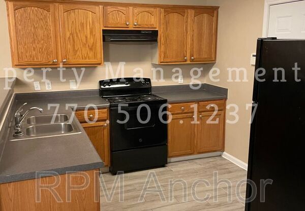 1030 CHASE LN