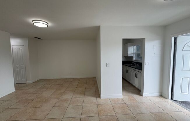 Davie Commons Apts LLC