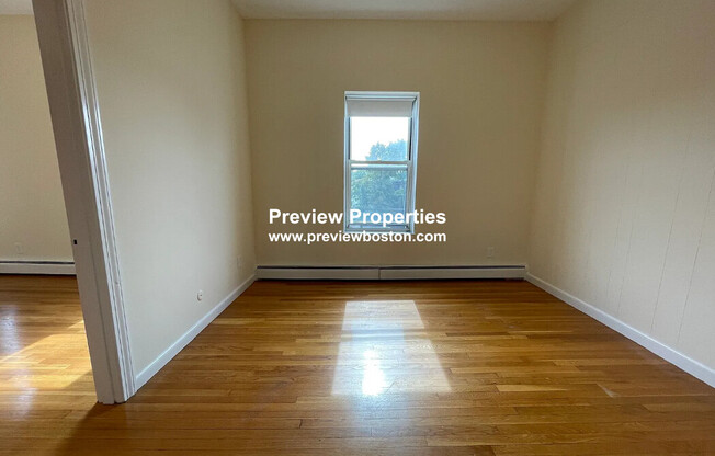 172 North Beacon St. 2S