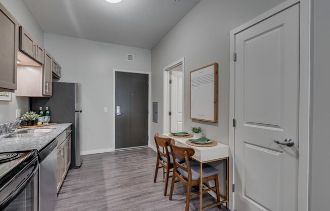 Studio, 1 bath, 316 sqft, $879, Unit 310