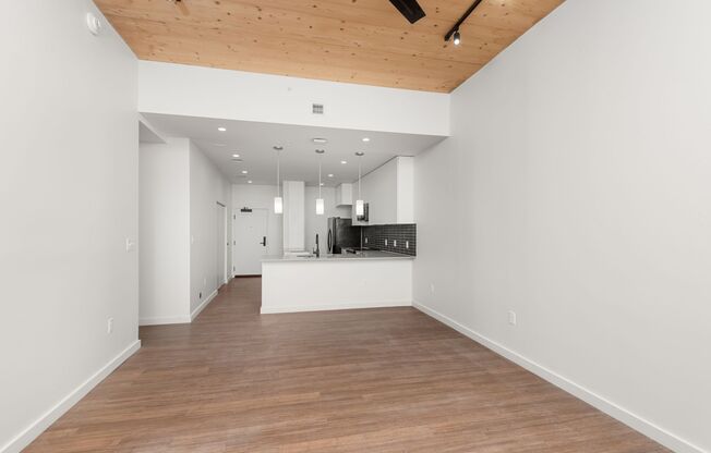 2 beds, 2 baths, 1,021 sqft, $2,122, Unit 302