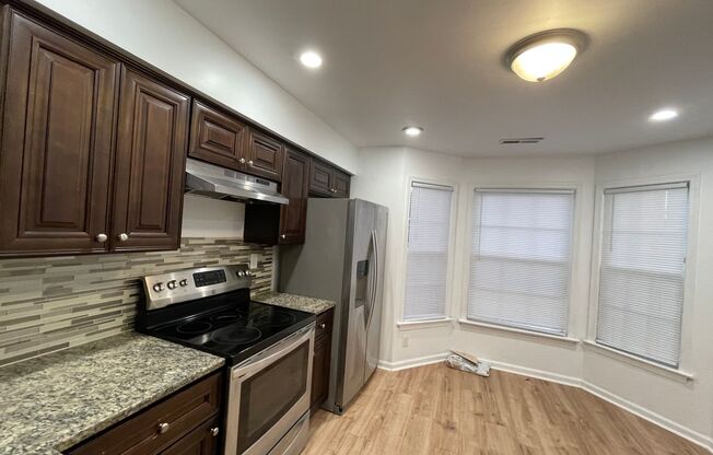 3 bedroom townhome! Fenced backyard.