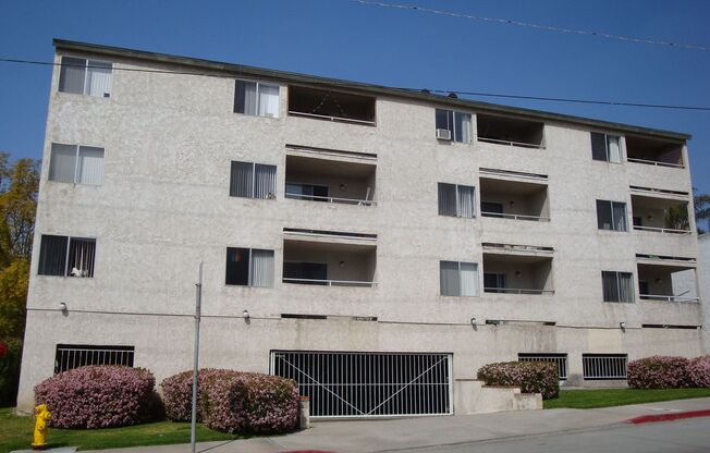 1 bed, 1 bath, $1,850, Unit 12A