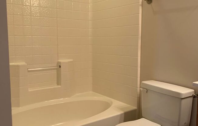 2 Bedroom 2 Bath Townhouse