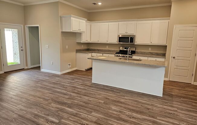 MOVE IN SPECIAL!!! *** 1/2 OF 1ST MONTH RENT IF YOU MOVE IN BY April 1ST 2024!