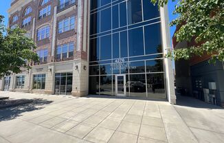 2 Bedroom/2 Bathroom Top Floor Condo In Murray