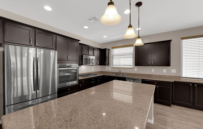 GORGEOUS SINGLE STORY HOME LOCATED IN TUSCANY COMMUNITY*TONS OF UPGRADES*3 LARGE BEDROOMS*OPEN FLOORPLAN*