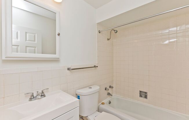 Studio, 1 bath, $1,195, Unit 204