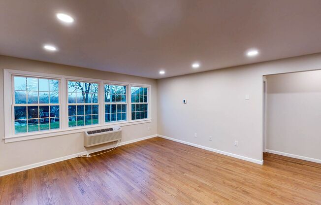 2 beds, 1 bath, 759 sqft, $2,195, Unit 202