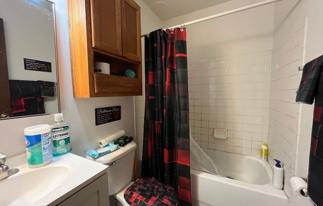 1 bed, 1 bath, $995, Unit 57