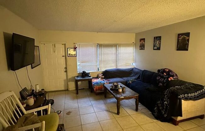 2 beds, 2 baths, 768 sqft, $1,950