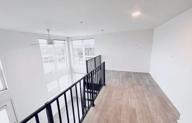 Studio, 1 bath, 439 sqft, $1,850, Unit 712