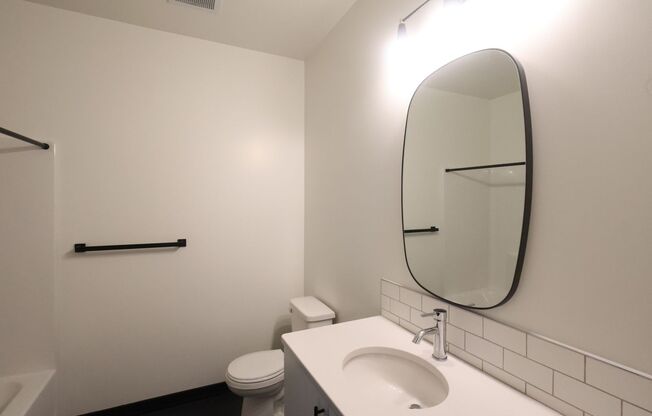 1 bed, 1 bath, 751 sqft, $1,615, Unit 624