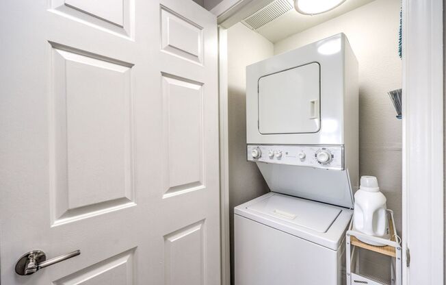 1 bed, 1 bath, $2,300, Unit # 1015