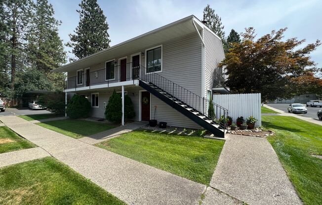 Darling 1 Bed, 1 Bath in North Spokane!