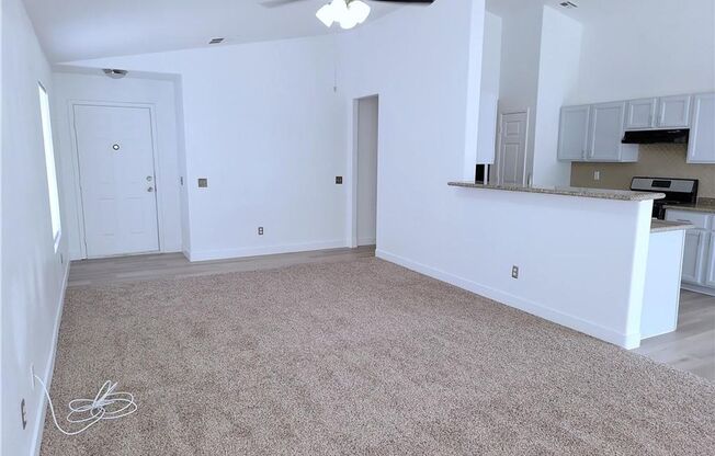 Single-Story Comfort | Granite Counters, Walk-In Closet & Roomy Backyard — No HOA!
