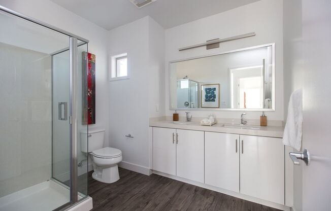 3 beds, 2 baths, 1,066 sqft, $3,295, Unit 215